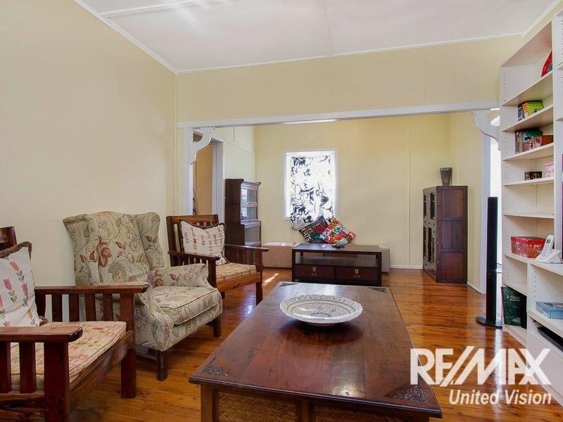 43 Raeburn Street, Manly QLD 4179
