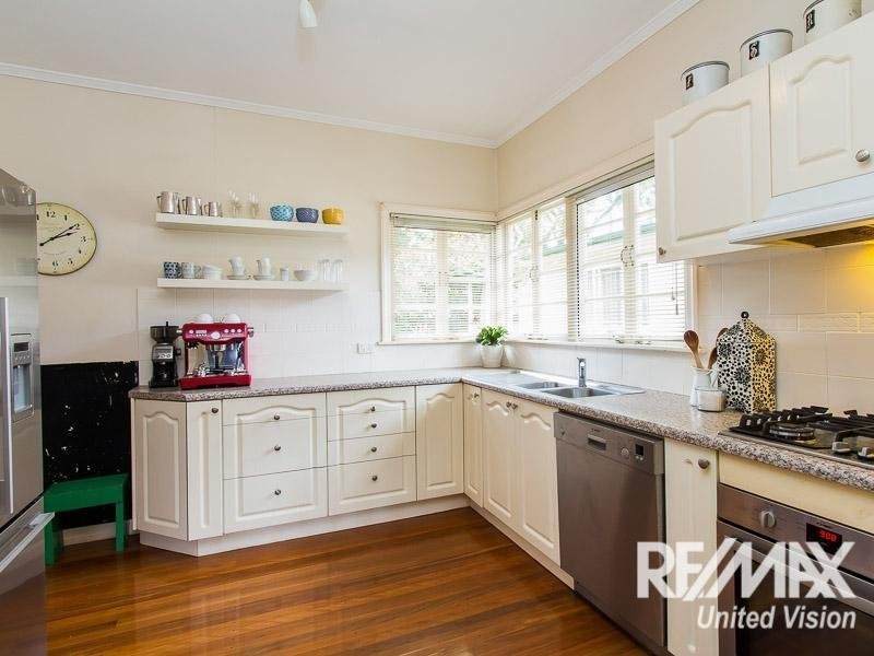 25 Barmore Street, Tarragindi QLD 4121