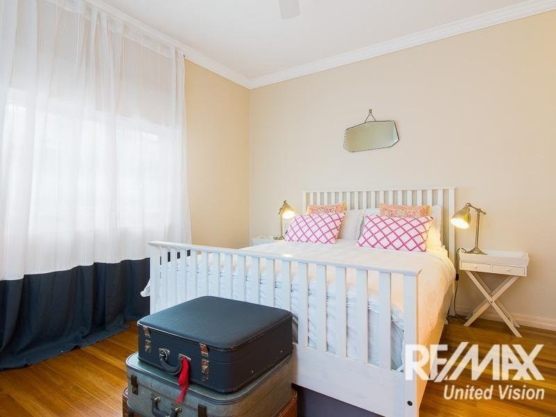 25 Barmore Street, Tarragindi QLD 4121