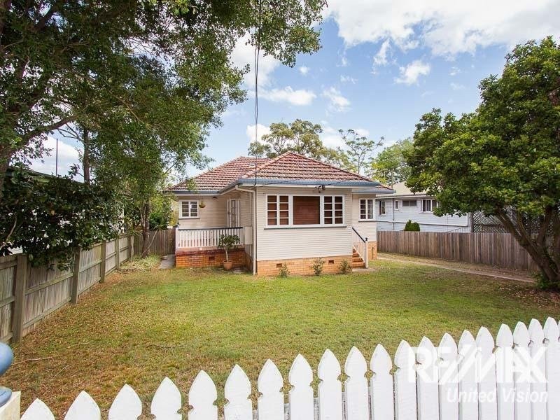 25 Barmore Street, Tarragindi QLD 4121