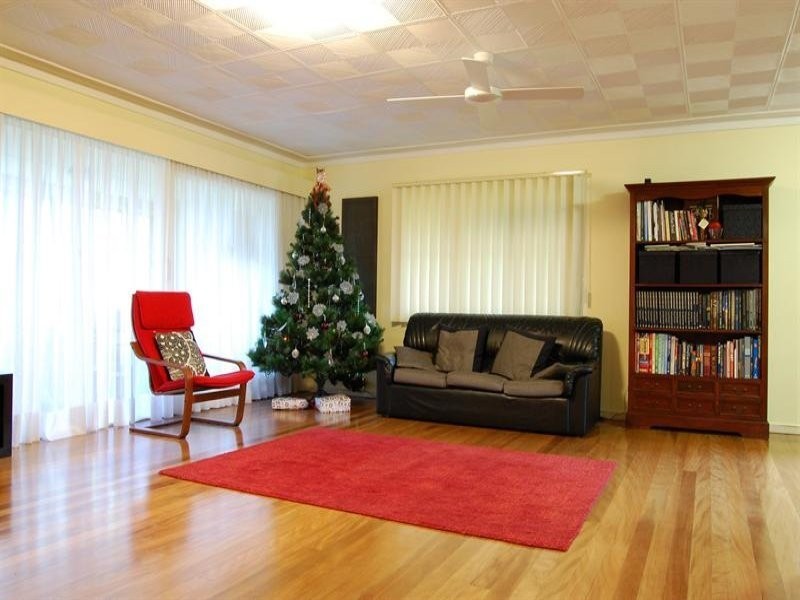 16 Koumala Street, Mansfield QLD 4122