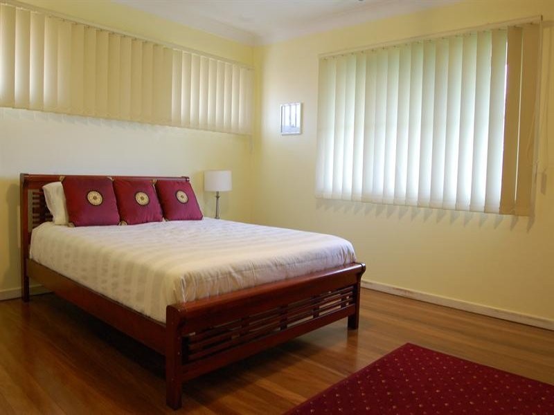 16 Koumala Street, Mansfield QLD 4122