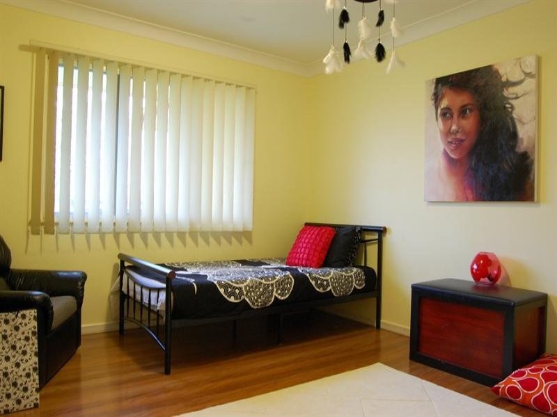 16 Koumala Street, Mansfield QLD 4122