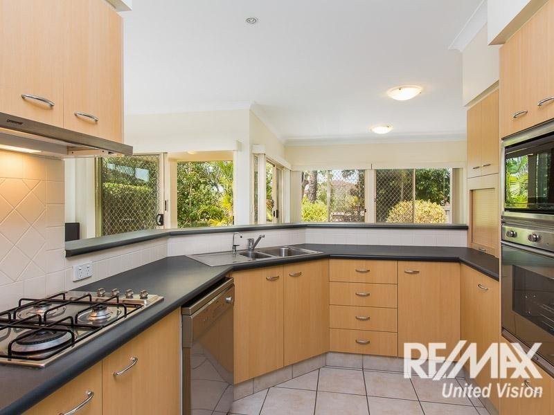 19 Oleander Place, Carindale QLD 4152