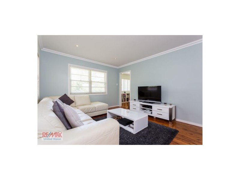 218 Beddoes St, Holland Park QLD 4121