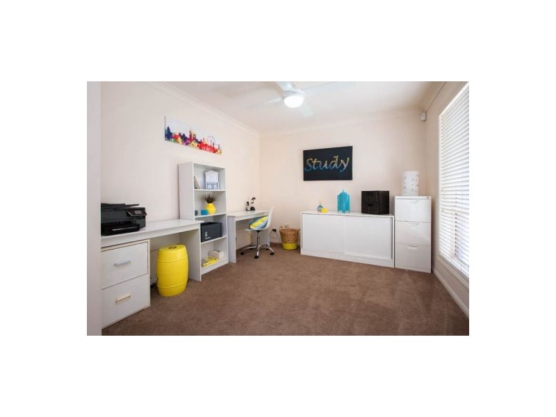 13 Pembridge Pl, Carindale QLD 4152