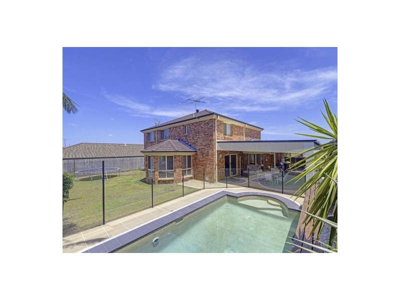 13 Pembridge Pl, Carindale QLD 4152