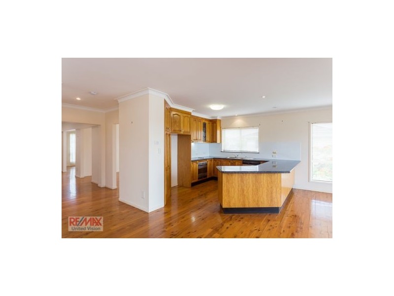 136 Cribb Road, Carindale QLD 4152