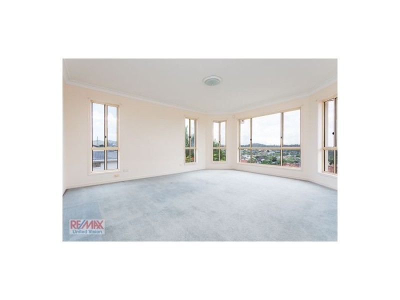 136 Cribb Road, Carindale QLD 4152