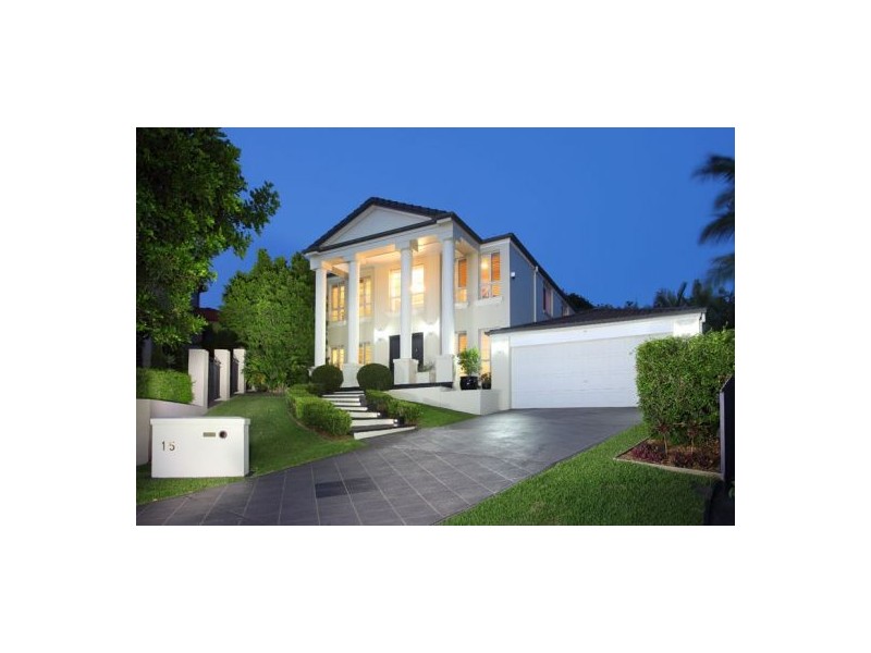 15 Highbury Close, Carindale QLD 4152