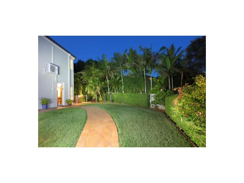 15 Highbury Close, Carindale QLD 4152