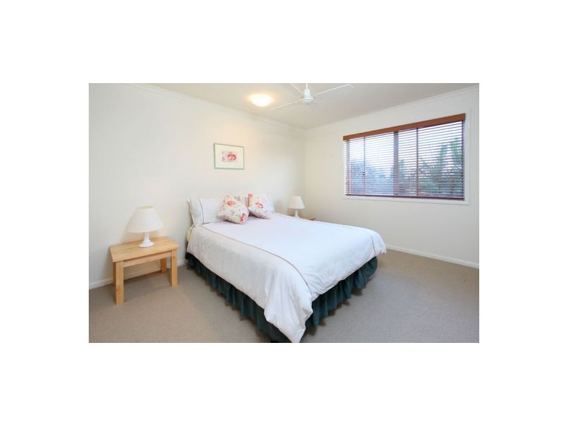 15 Highbury Close, Carindale QLD 4152