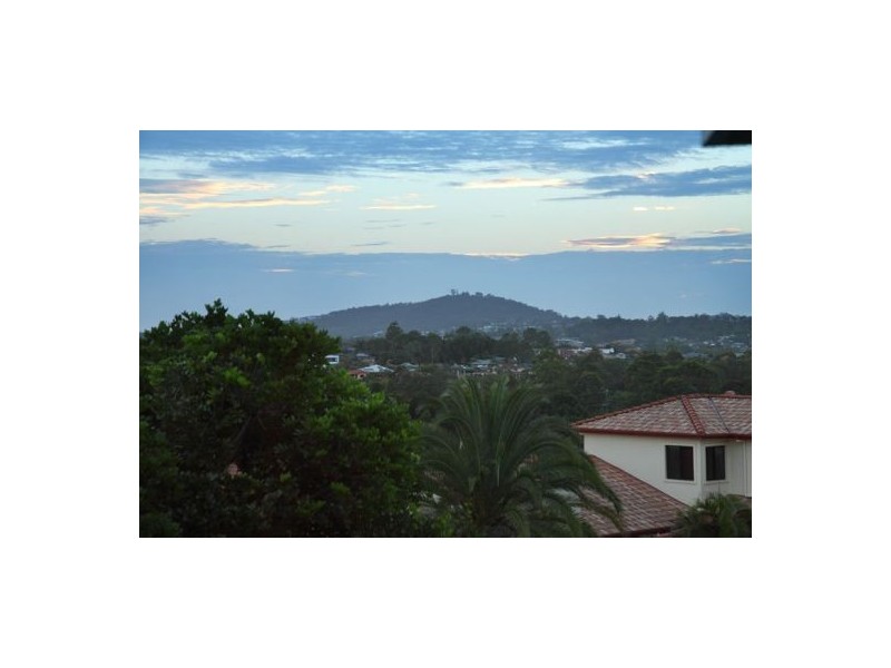 15 Highbury Close, Carindale QLD 4152