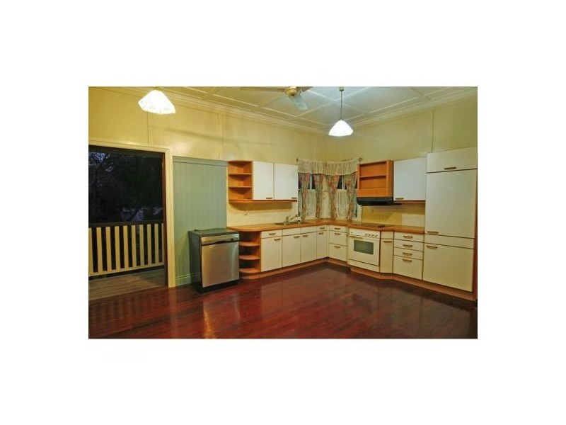 55 Gordon, Hawthorne QLD 4171