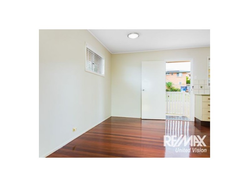 9 Orsan St, Wynnum West QLD 4178