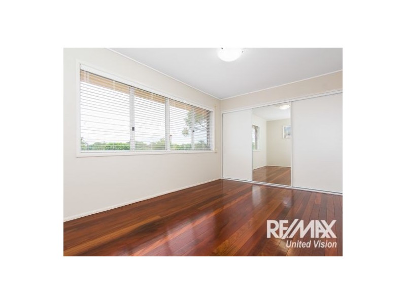 9 Orsan St, Wynnum West QLD 4178