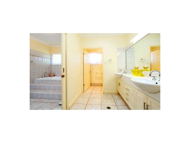 20 Jocelyn Pl, Mount Gravatt East QLD 4122