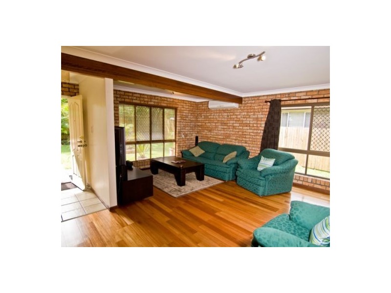 85 Scrub Road, Carindale QLD 4152