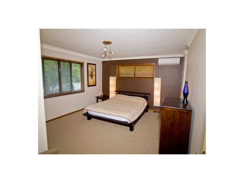 85 Scrub Road, Carindale QLD 4152