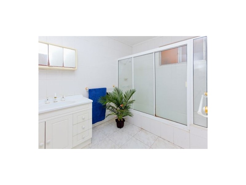 44 Floral St, Mount Gravatt East QLD 4122