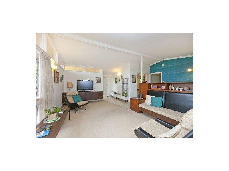 16 Burchell St, Carina QLD 4152