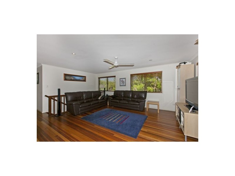 57 Blackberry Street, Mansfield QLD 4122