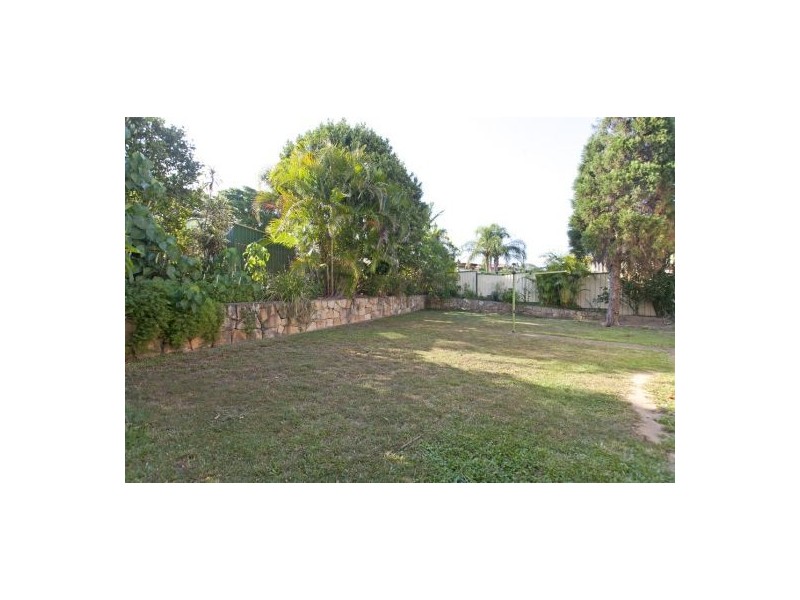 57 Blackberry Street, Mansfield QLD 4122