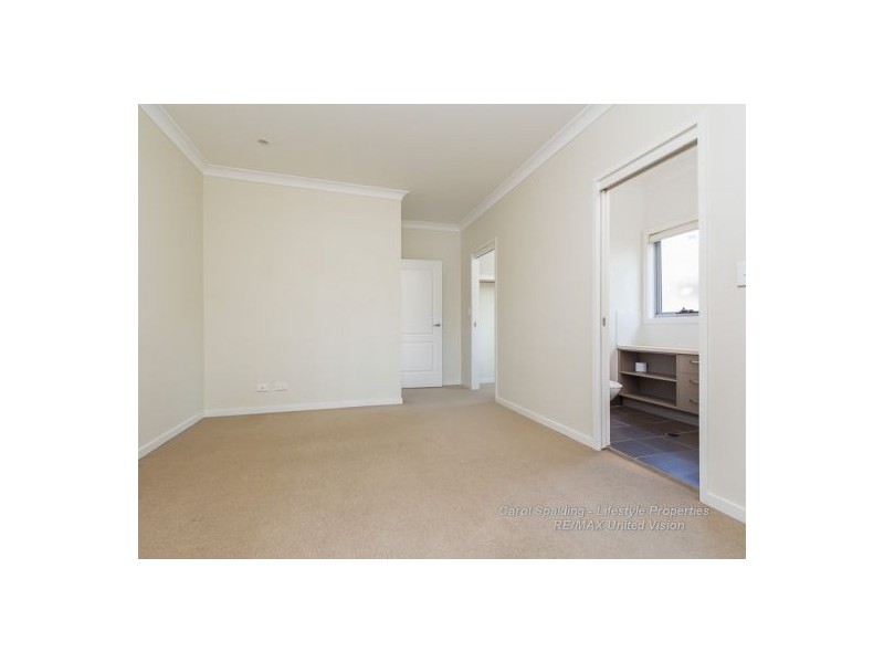 147 Jones Road, Carina Heights QLD 4152