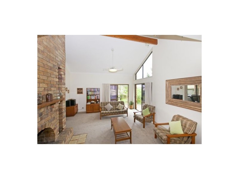 20 Banwell Crescent, Carindale QLD 4152