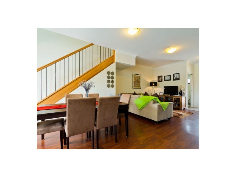 3/42 Adelaide Street, Carina QLD 4152