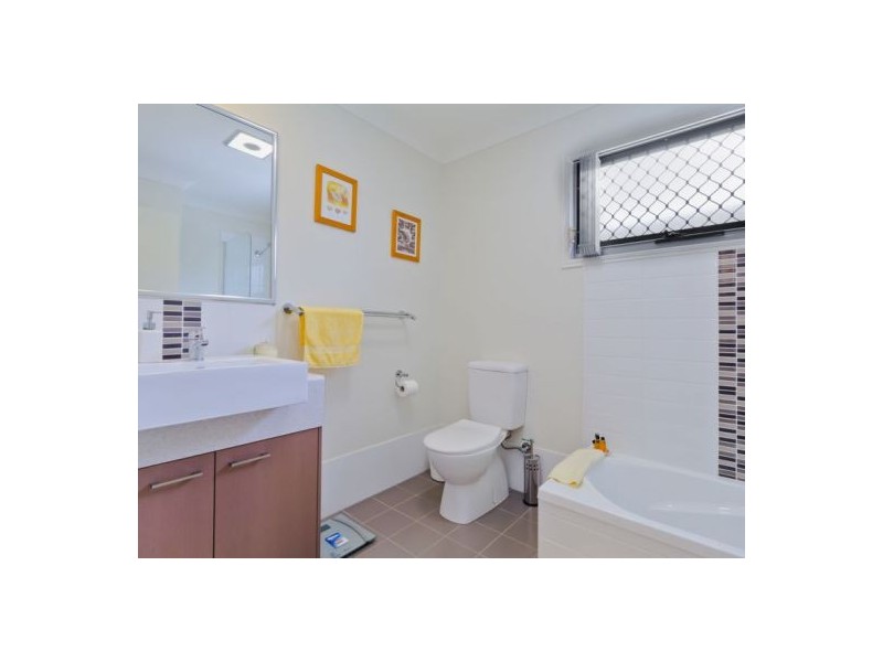 3/42 Adelaide Street, Carina QLD 4152