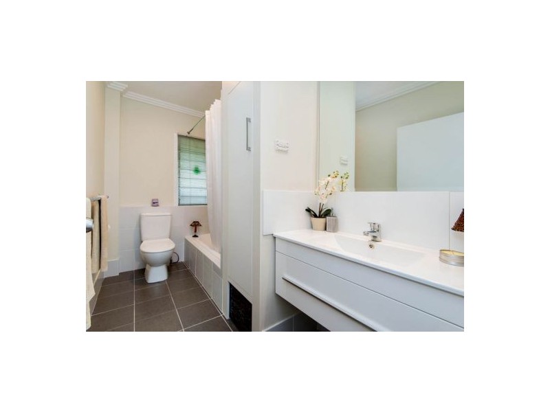 83 Amega Street, Mount Gravatt East QLD 4122