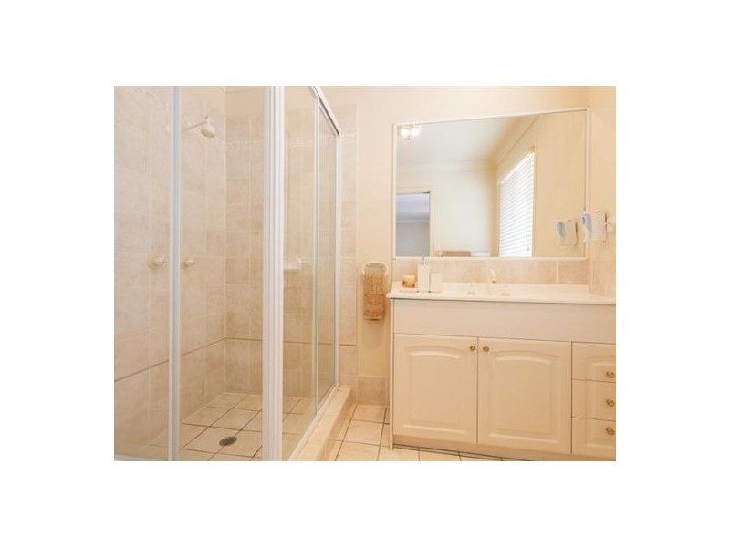 20 Ensign Street, Carindale QLD 4152