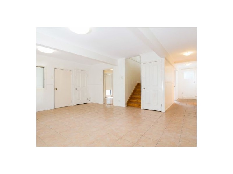 22 Beatrice Street, Bardon QLD 4065