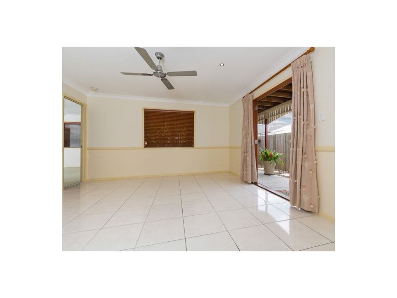 5 Cruiser Close, Springfield Lakes QLD 4300