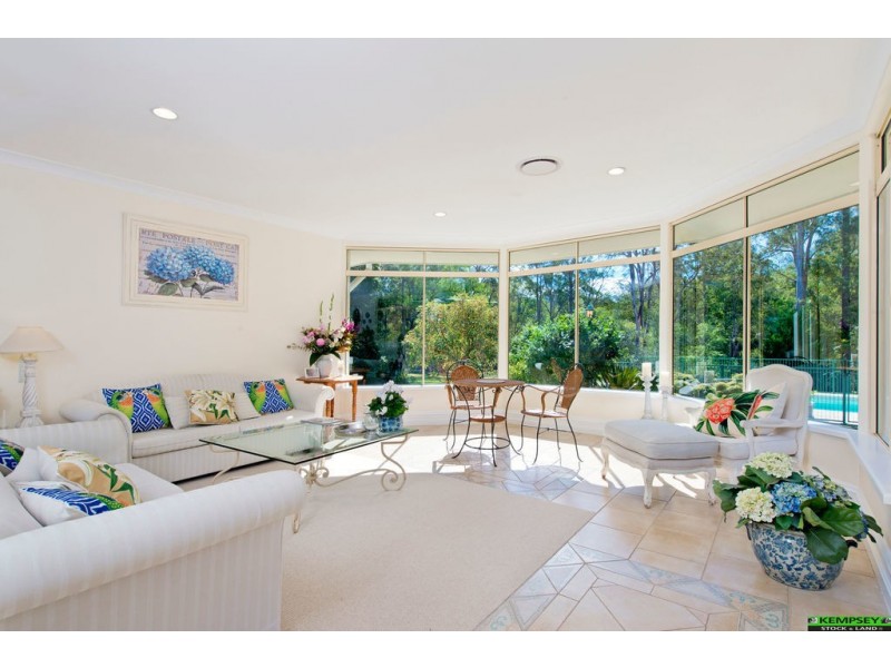 27 Hillview Dr, Aldavilla NSW 2440