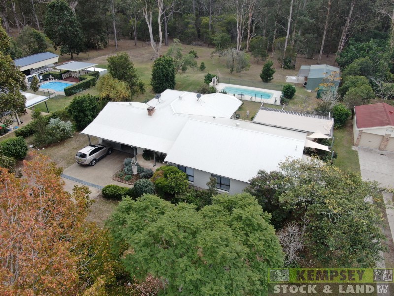 27 Hillview Dr, Aldavilla NSW 2440