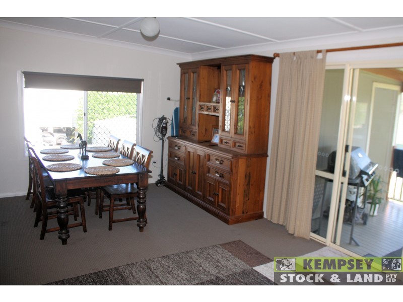 96 North Street, West Kempsey NSW 2440