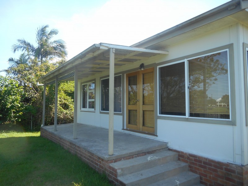 15 Russell Ave, Smithtown NSW 2440