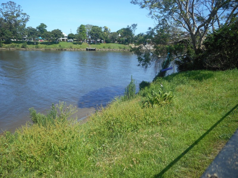 15 Russell Ave, Smithtown NSW 2440