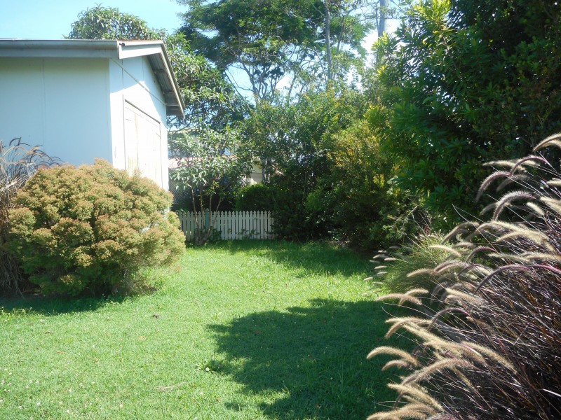15 Russell Ave, Smithtown NSW 2440
