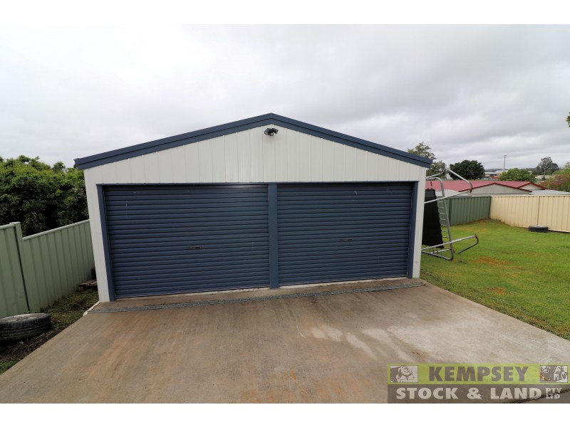 49 Clarence Ryan Ave, West Kempsey NSW 2440