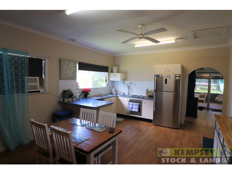 20 Jubilee Lane, West Kempsey NSW 2440