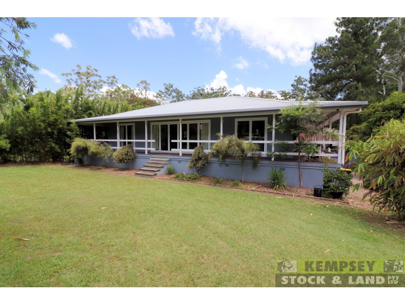 12 Haven Cres, Yarravel NSW 2440