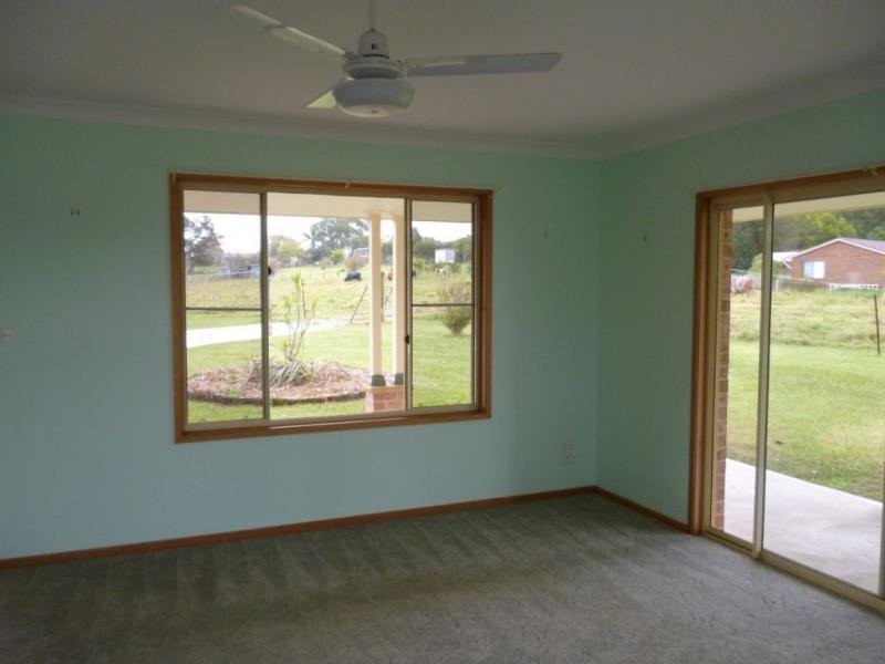 111 Old Aerodrome Road, Aldavilla NSW 2440