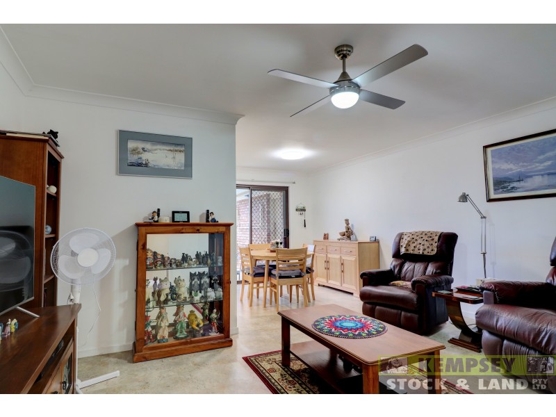 20 Mitchell Ave, West Kempsey NSW 2440