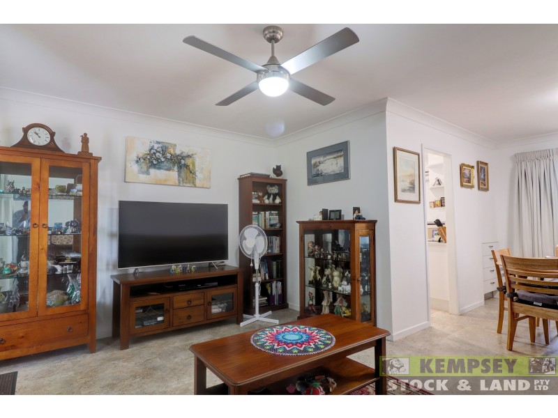 20 Mitchell Ave, West Kempsey NSW 2440