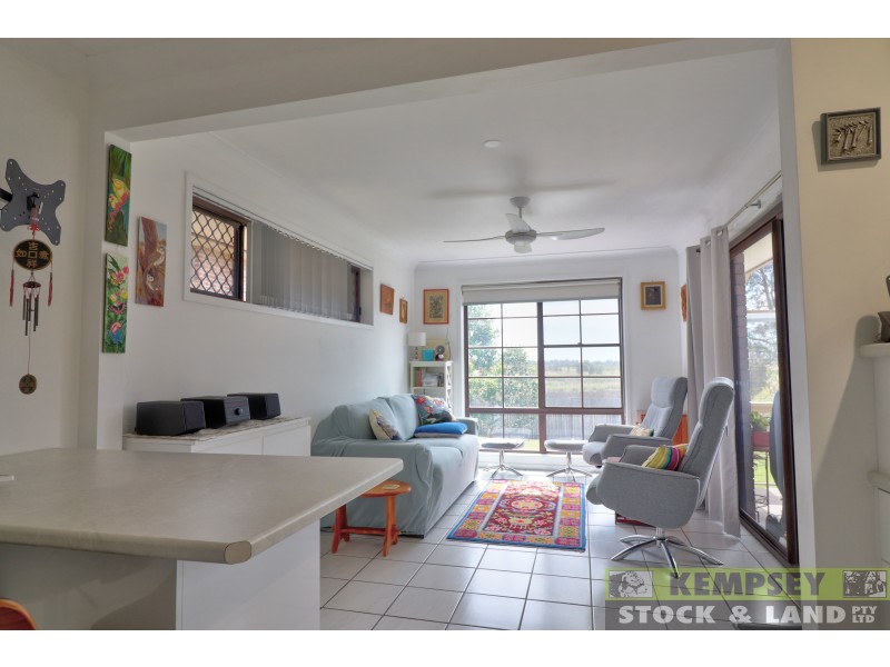 20 Mitchell Ave, West Kempsey NSW 2440