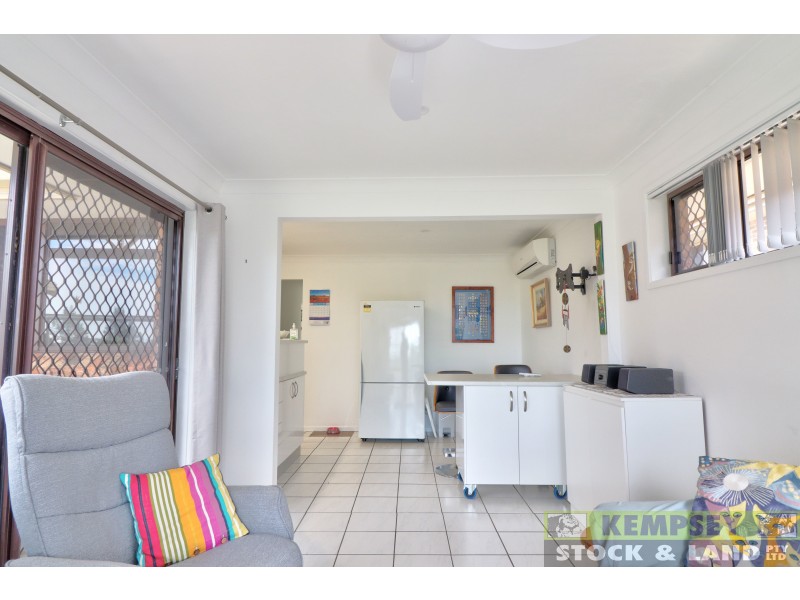 20 Mitchell Ave, West Kempsey NSW 2440