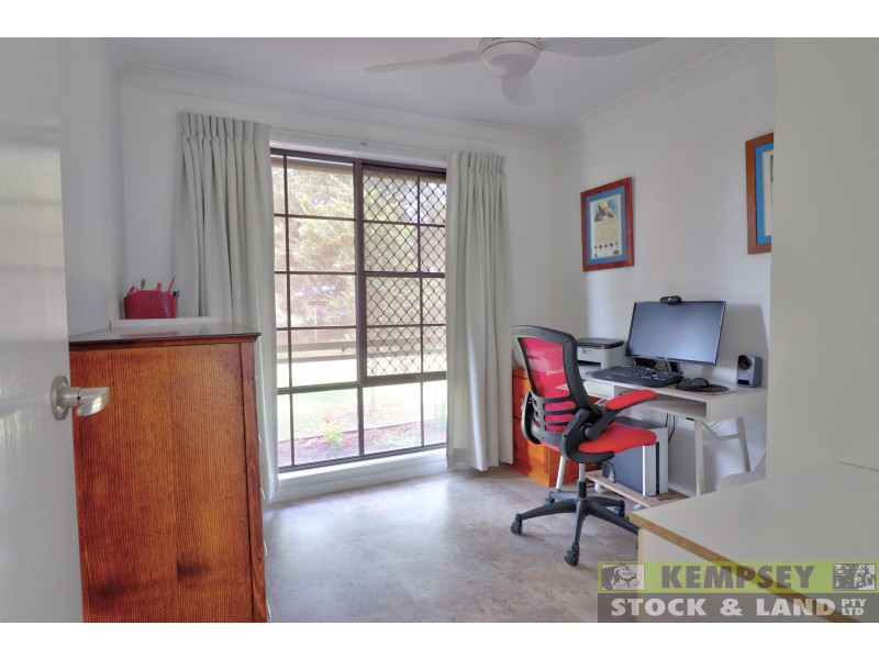 20 Mitchell Ave, West Kempsey NSW 2440